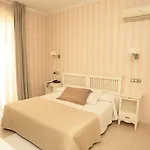 Convento Hotel *