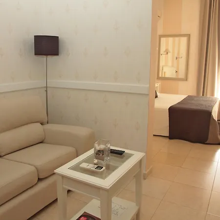 Convento Hotel *
