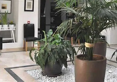 Convento Hotel *